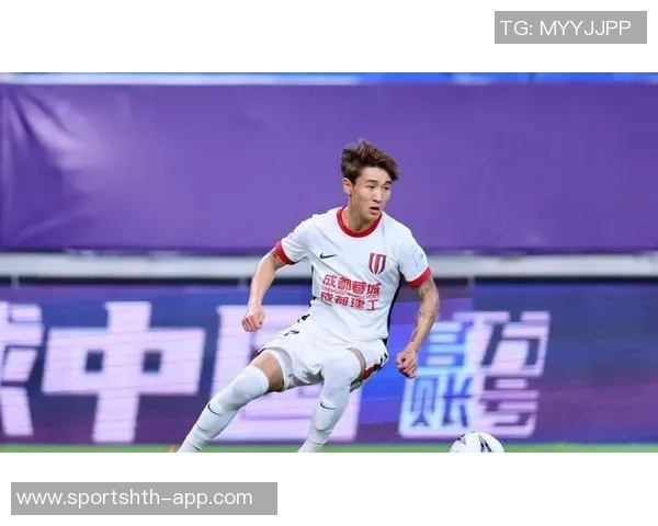 韦世豪传球精准德尔加多突破被封堵错失良机